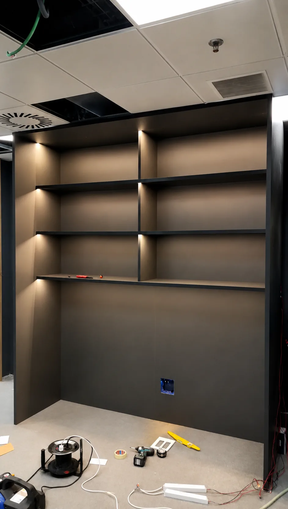 Mueble empotrado a medida con iluminación LED